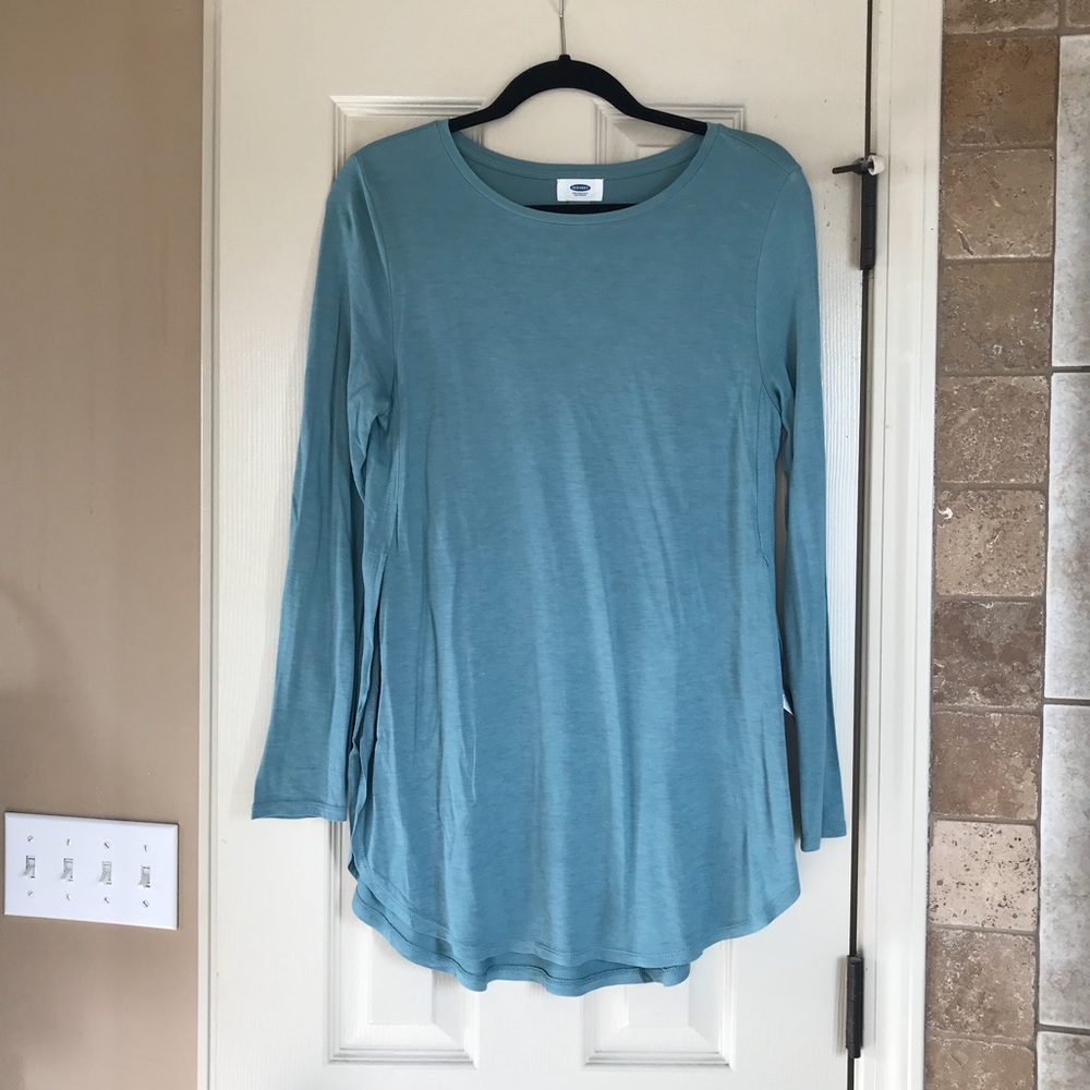 🔥🔥Size Small Old Navy Top🔥🔥